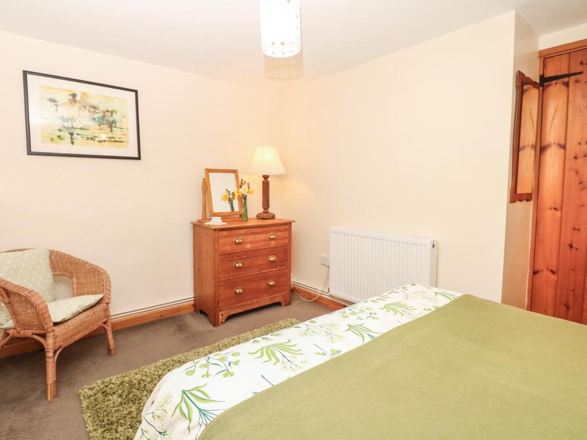 Badger Cottage Mawgan Экстерьер фото